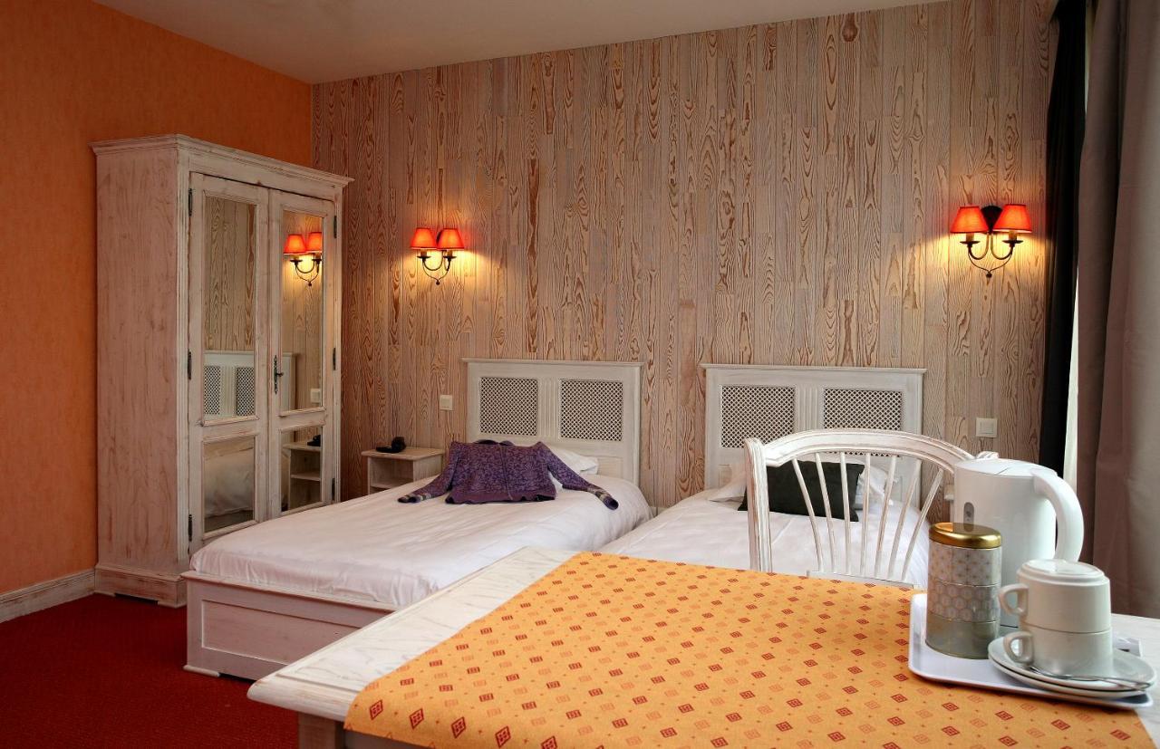 La Grande Bruyere Hotel Touffreville  Exterior photo